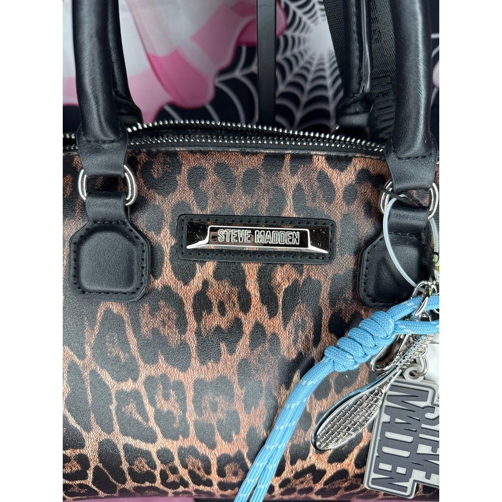 New Steve Madden Leopard Print Satchel Crossbody Bag Tennis Racket Ball Charm - Picture 2 of 6